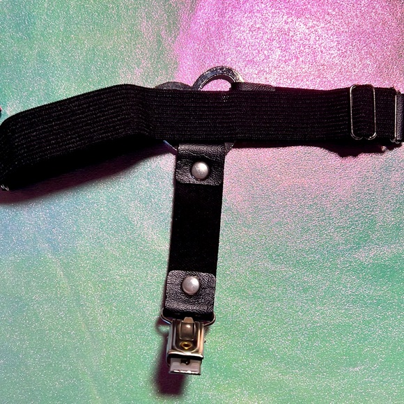 New 1 pair of Heart Leg Garters - Picture 4 of 7